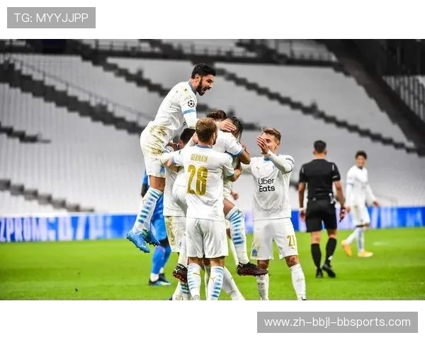 法甲球队的商业合作伙伴：法甲球队与商业伙伴的合作模式与市场拓展